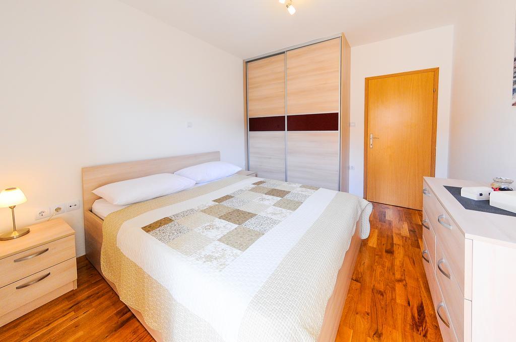 Apartments Rajic سبليت الغرفة الصورة