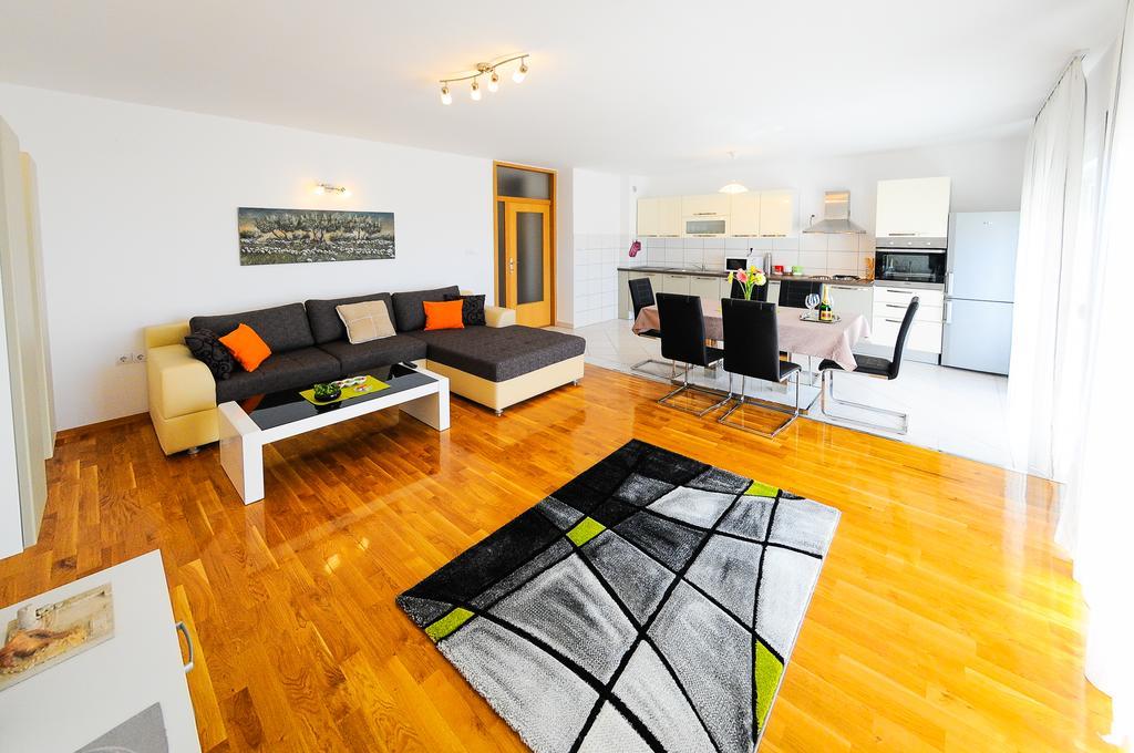 Apartments Rajic سبليت الغرفة الصورة